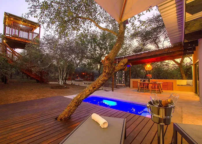 The Suite Luxury Safari Villa, Close To Knp, Starbed, Giraffe-Feeding-Tower, Bush-Bath