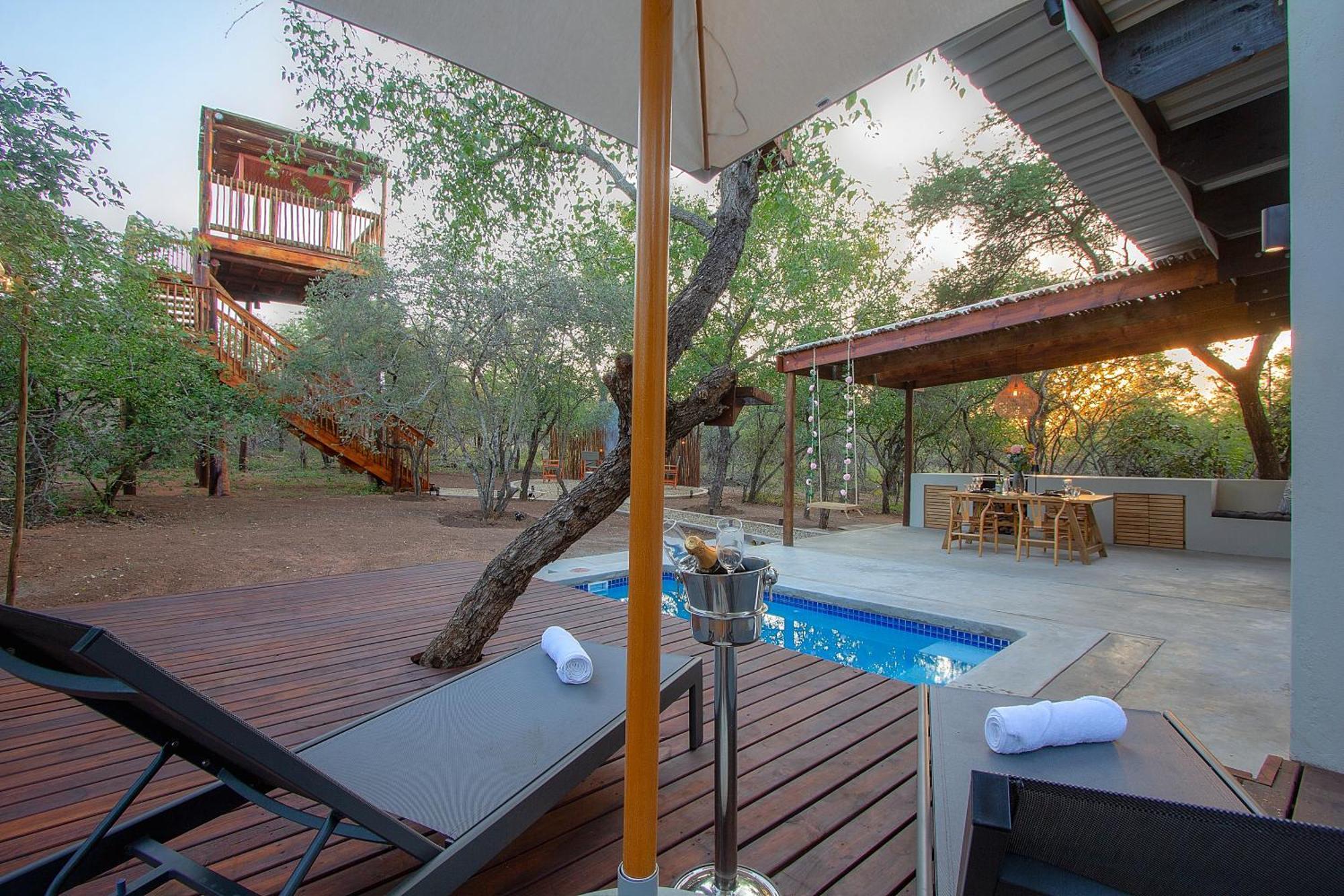 The Luxury Safari Villa, Close To Knp, Starbed, Giraffe-feeding-tower, Bush-bath *