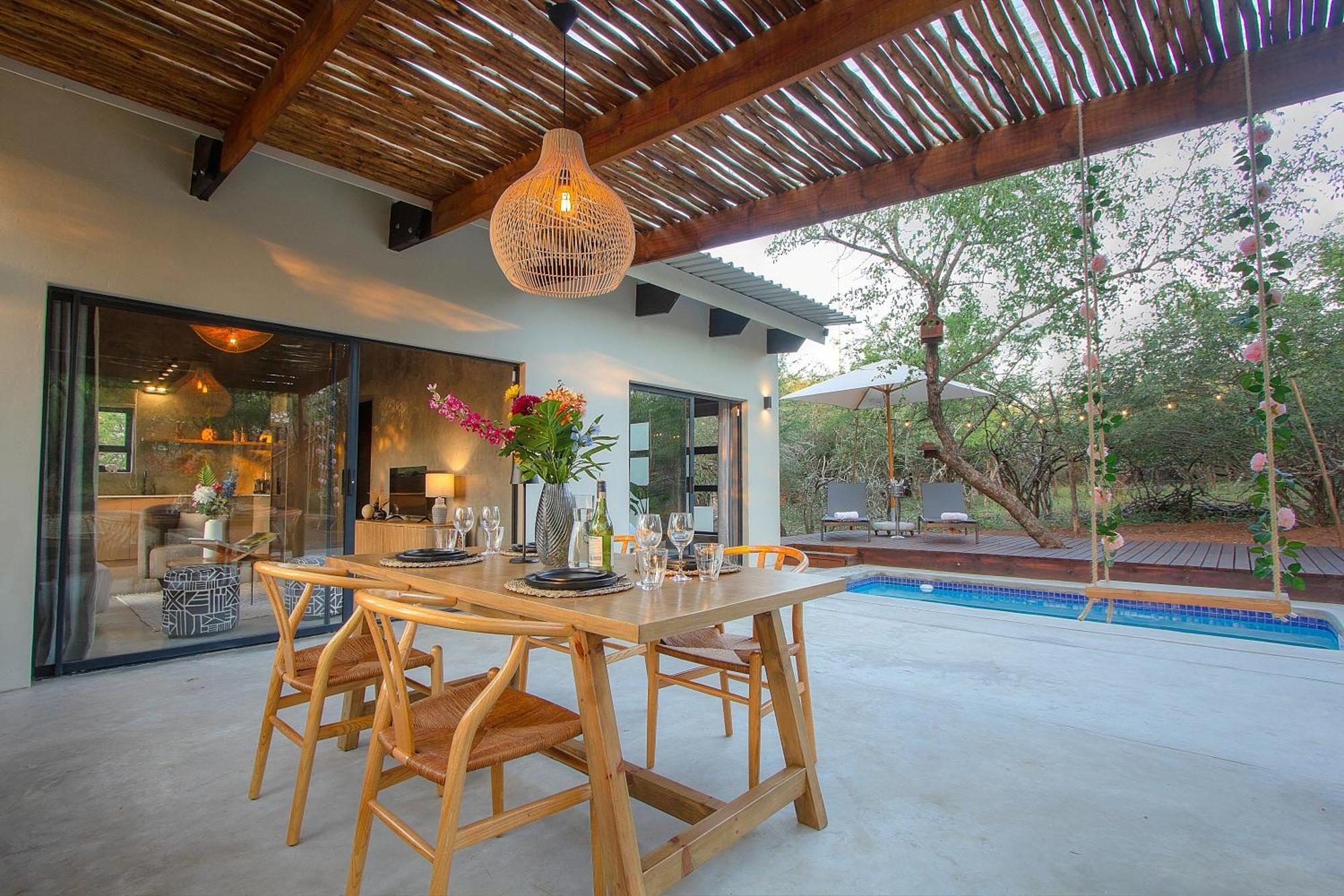 The Luxury Safari Villa, Close To Knp, Starbed, Giraffe-feeding-tower, Bush-bath