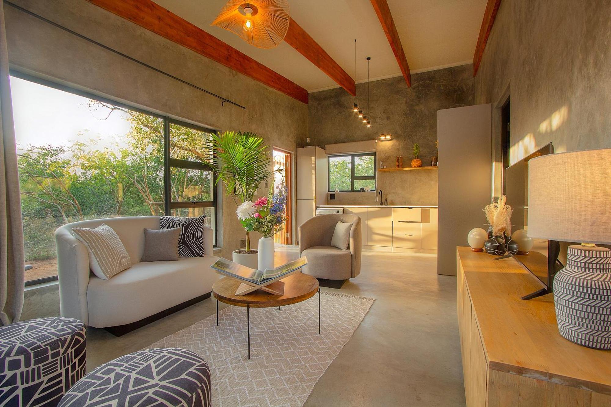 The Luxury Safari Villa, Close To Knp, Starbed, Giraffe-feeding-tower, Bush-bath *