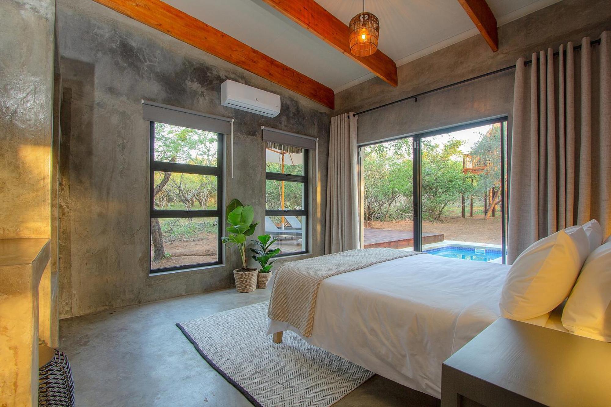 The Luxury Safari Villa, Close To Knp, Starbed, Giraffe-feeding-tower, Bush-bath